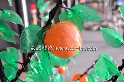 瓜果飘香夜 2013款LED苹果树的现代照明艺术